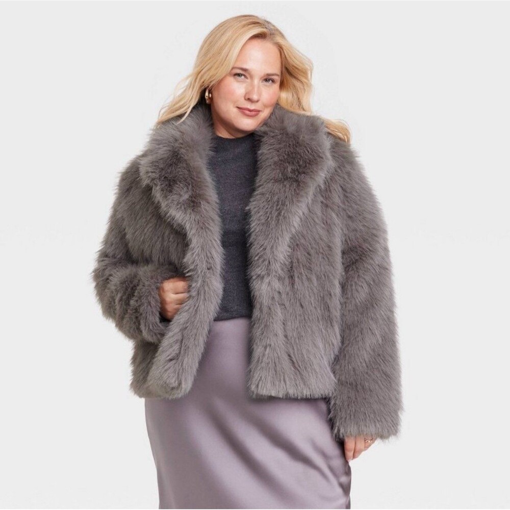 Target Women’s faux fur jacket- A New Day Gray size small Brand new